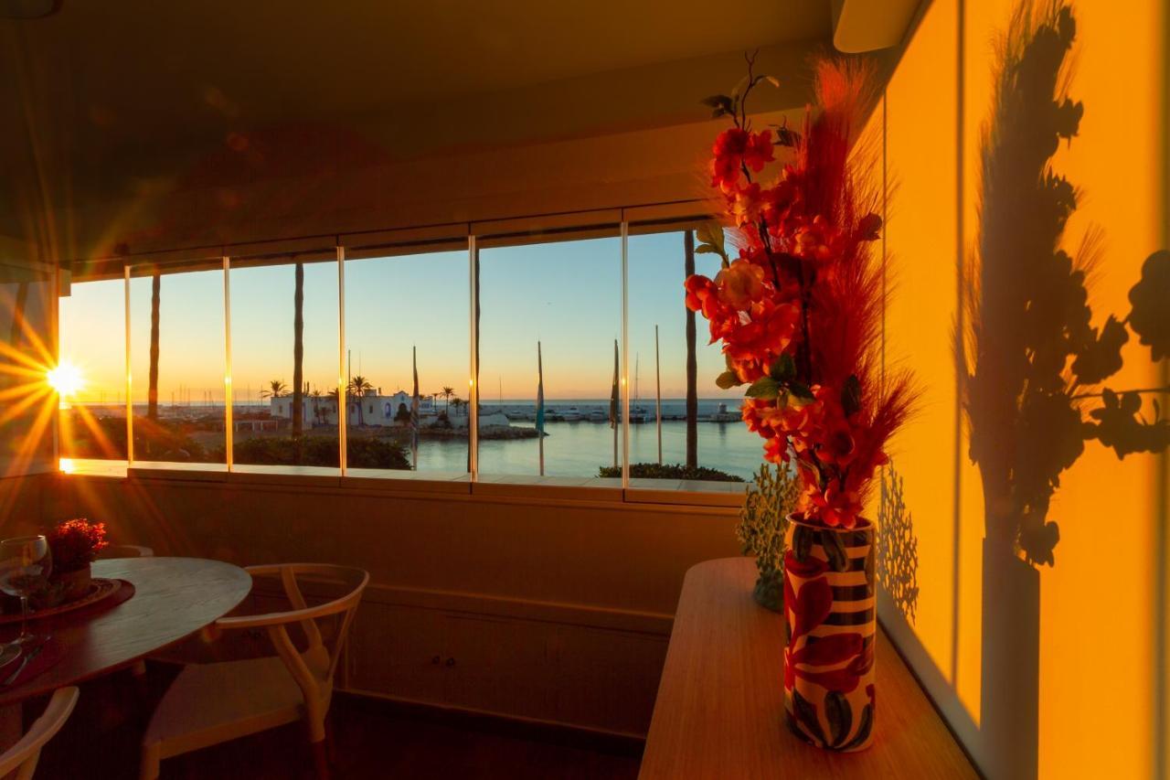 Marbella Banus Suites - Marbella Beach Front Suite Apartment Екстер'єр фото
