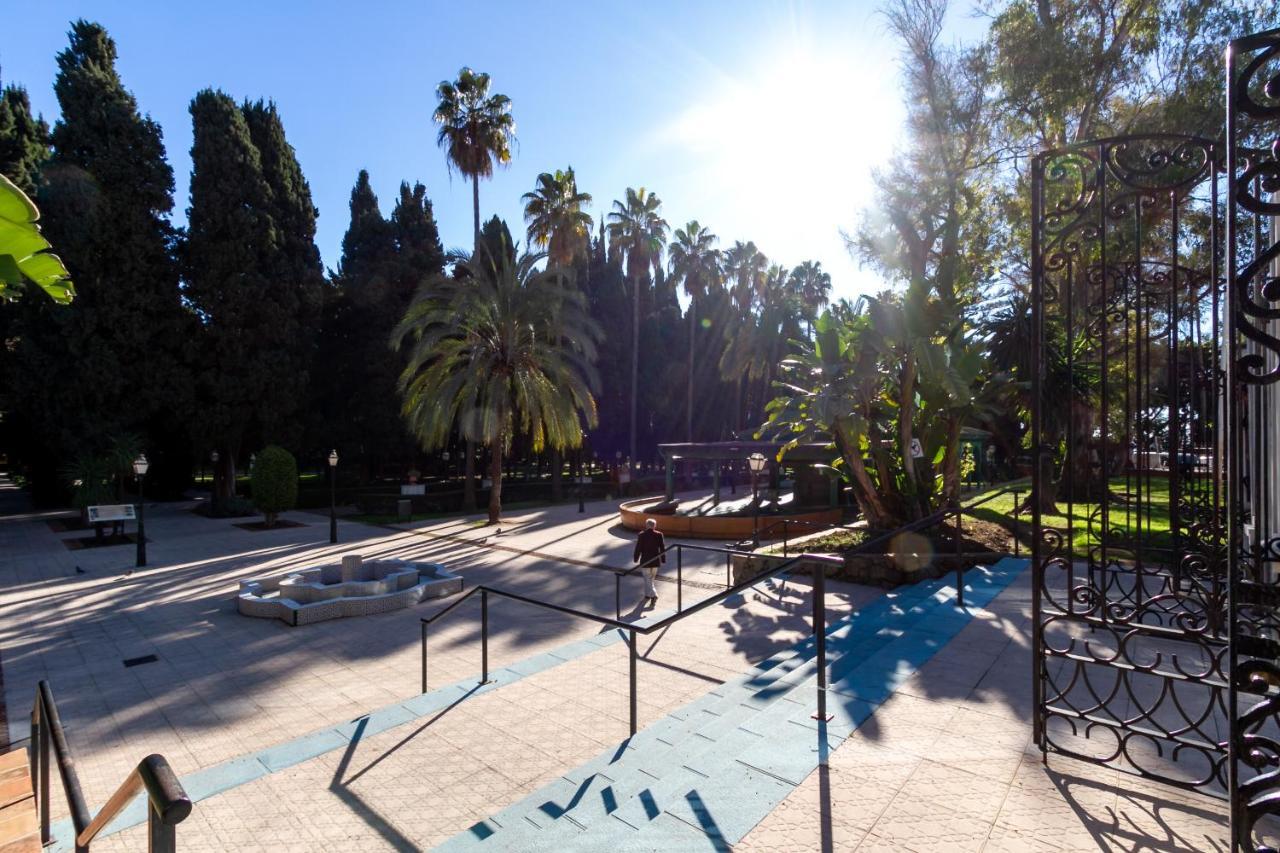 Marbella Banus Suites - Marbella Beach Front Suite Apartment Екстер'єр фото
