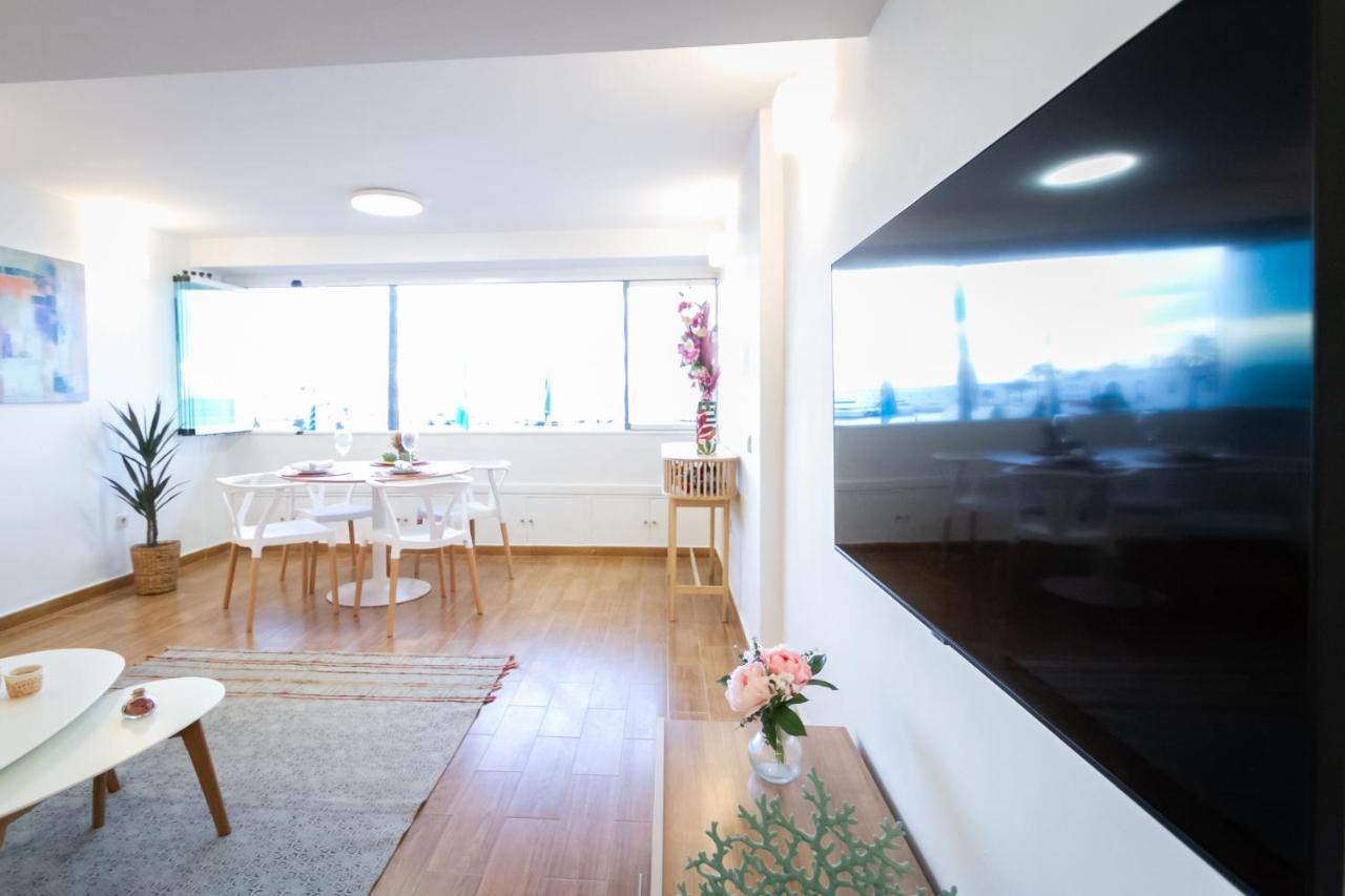 Marbella Banus Suites - Marbella Beach Front Suite Apartment Екстер'єр фото