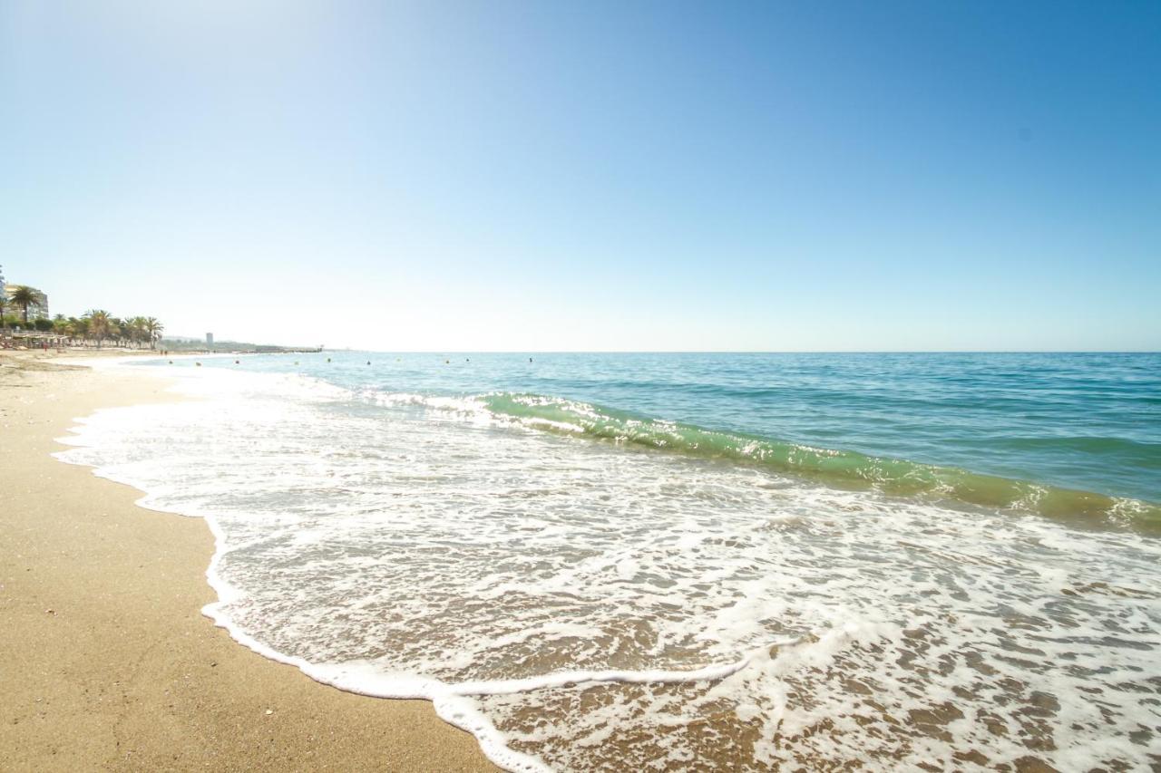 Marbella Banus Suites - Marbella Beach Front Suite Apartment Екстер'єр фото