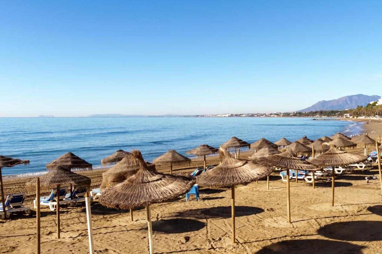 Marbella Banus Suites - Marbella Beach Front Suite Apartment Екстер'єр фото