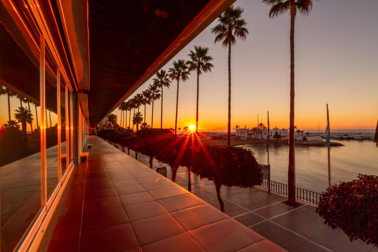 Marbella Banus Suites - Marbella Beach Front Suite Apartment Екстер'єр фото