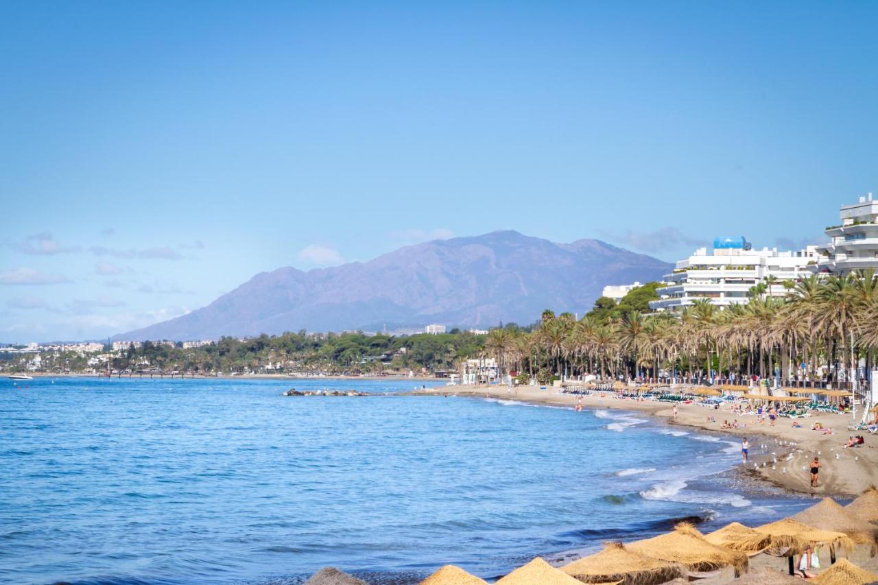 Marbella Banus Suites - Marbella Beach Front Suite Apartment Екстер'єр фото