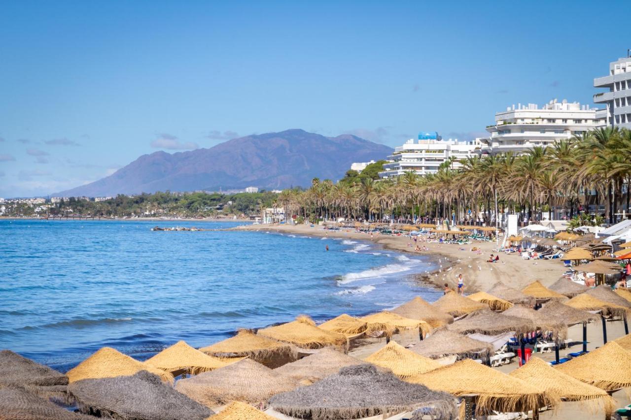Marbella Banus Suites - Marbella Beach Front Suite Apartment Екстер'єр фото
